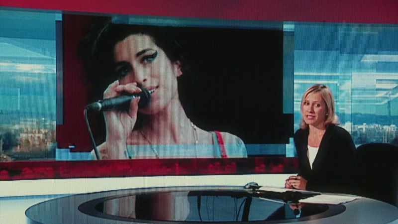 NEWSREADER