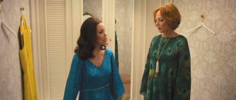 Nice dress. - You didn't come here
