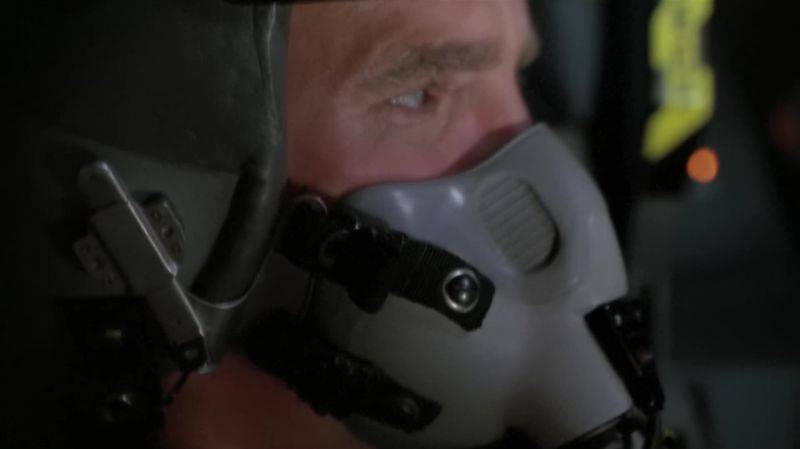 Nice shot, sir. - Well, thank you, ma'am