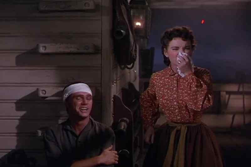 Nice show, isn't it? - What a horror!