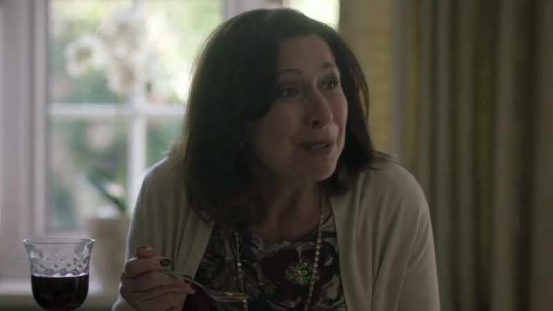 Nicholas teabagged me. - Oh! What's teabags?