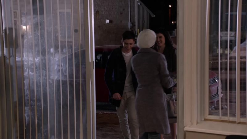 NICK: (LAUGHS) Yeah. LINDA: (LAUGHING) Thank you