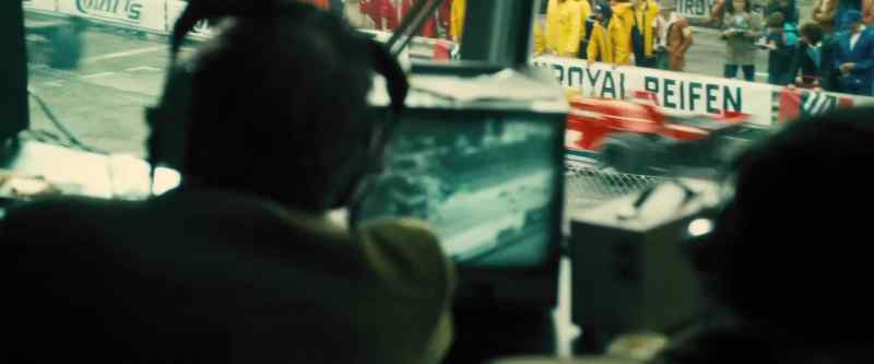 Niki Lauda and James Hunt, side by side