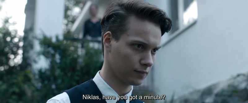 Niklas, hai aici puþin
