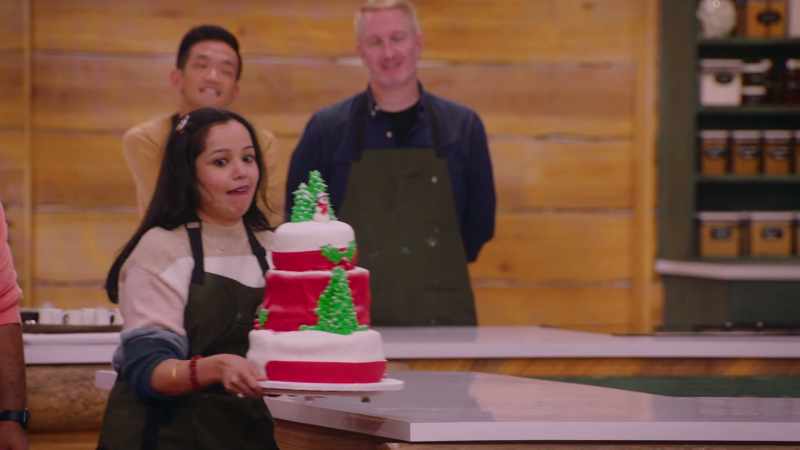 Niyati and Abhi, please bring us your three-tier cake
