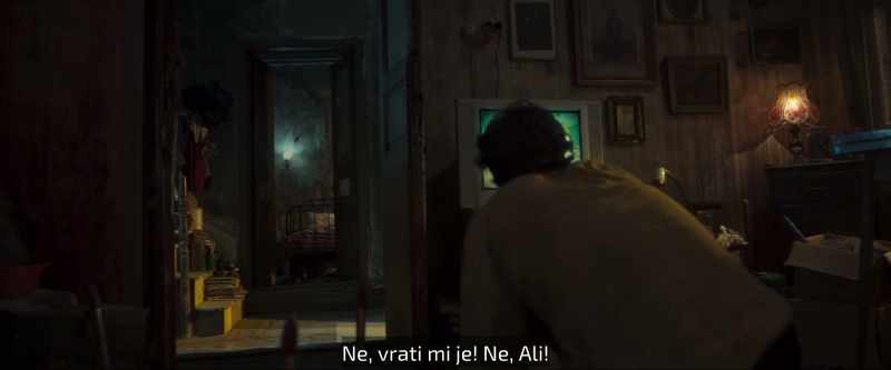 No, give it back. No, Ali!