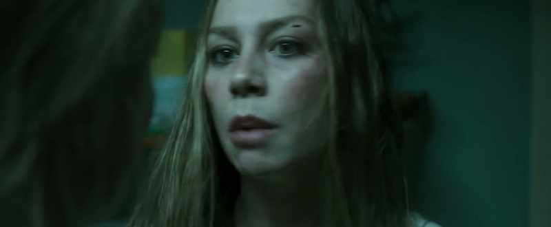 No. If I leave, I'm going to get caught. - It's not my problem, Lucia