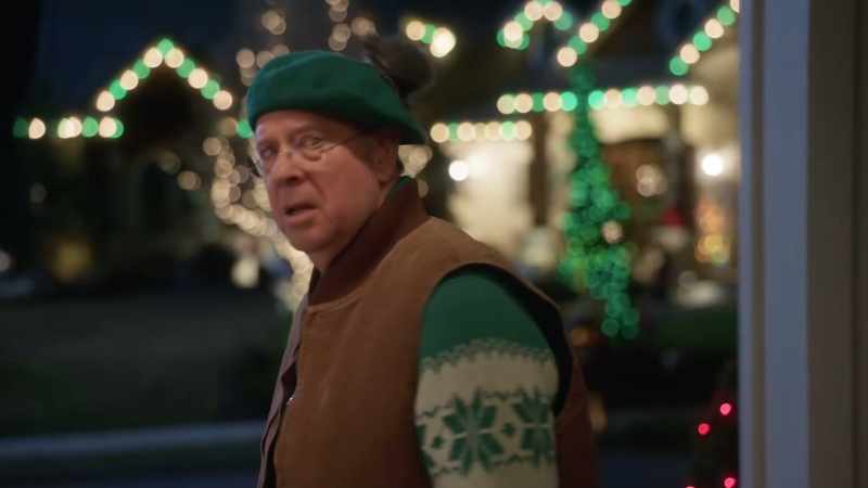 No man can serve two Santas
