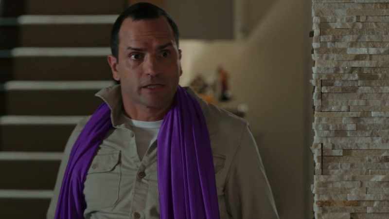 No, no, he tied himself up! - (Snorts)