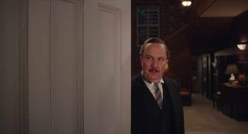 No one, sir. Tinkers. - (FOOTSTEPS APPROACHING)