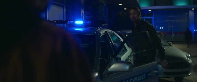 No one throws a loaded weapon, okay? Are you coming?