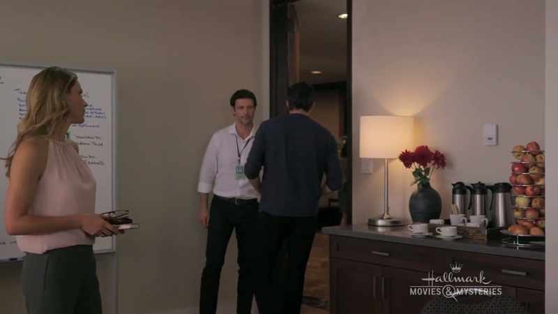 No, Oscar would never leave me for a charlatan