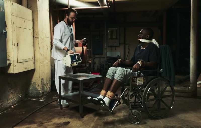 No personal relationships that can impede upon another patient's recovery