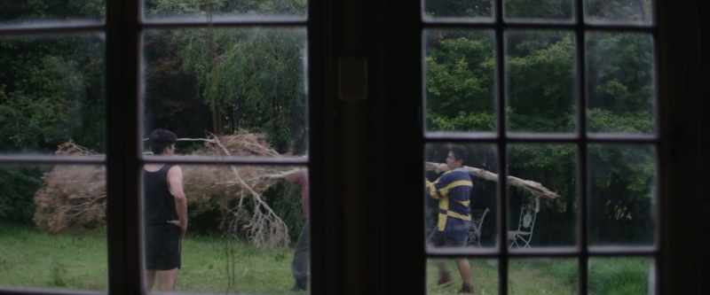 �� No shelter from the sun and the rain