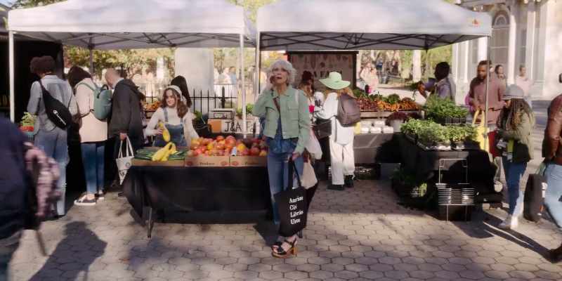 No! That's the bad vegetable stand where the guy's mean