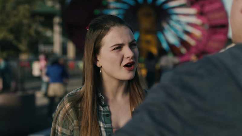No way that shut-in loser actually dares show her face