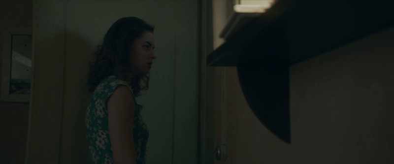 No, why? - You look like her