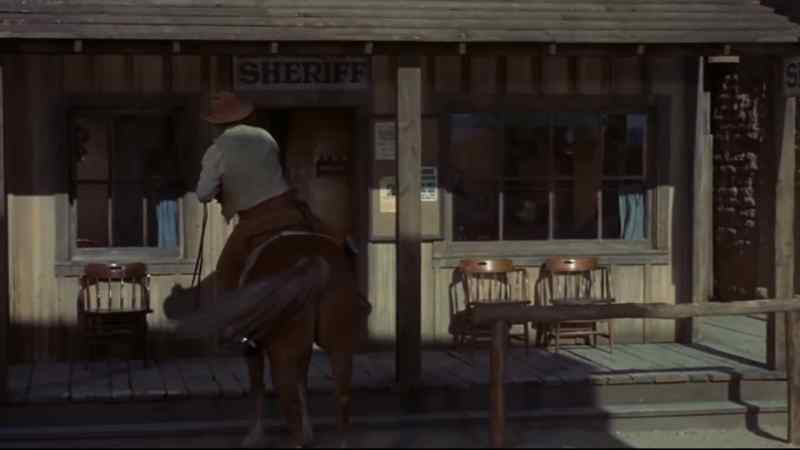 Nobody in the jail, Whitey. - All right