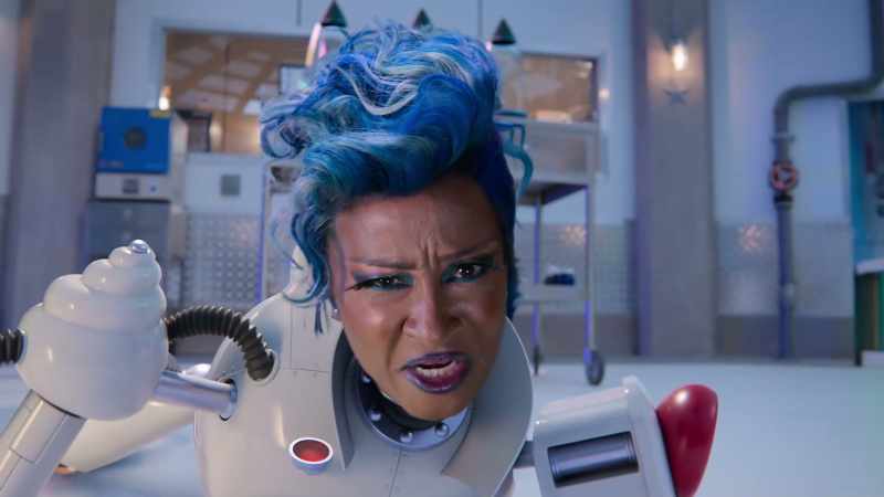 Nobody knocks over Sue Nahmee with a hamster wheel!