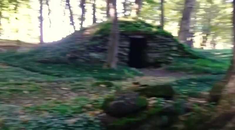 Not only does it have many stones in it