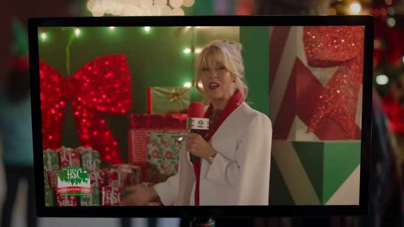 Now we have put a little virtual Ms. Christmas magic