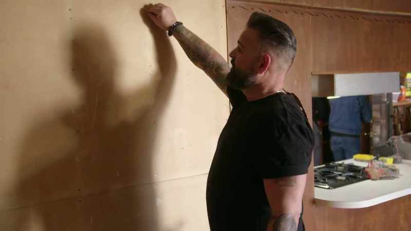 Now, we just have to pull some nails