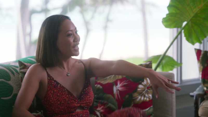 Now, let's get your haole okole up and over here