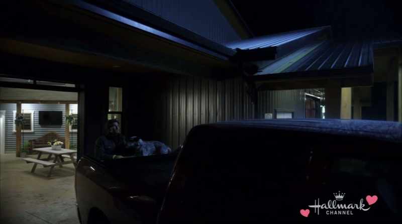 �� Now, life in the country... ♪
