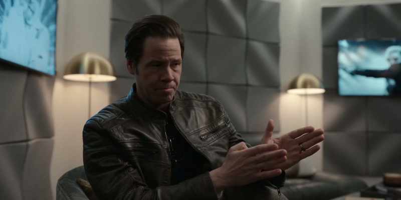 Now, luckily, she was talking to that guy, Aniq, which is like... Threat level zero