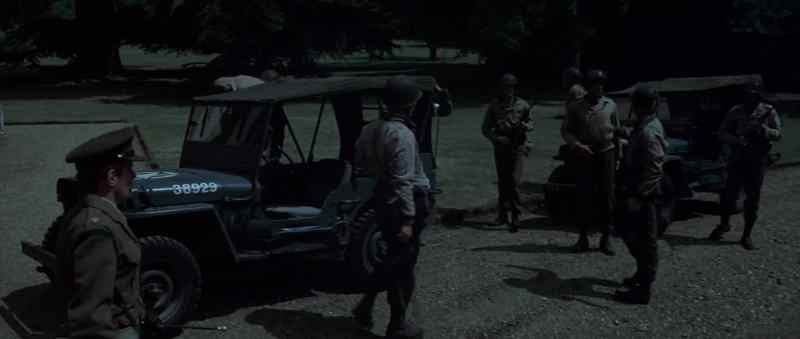 Now, put your men round there. Okay, Moss, over there