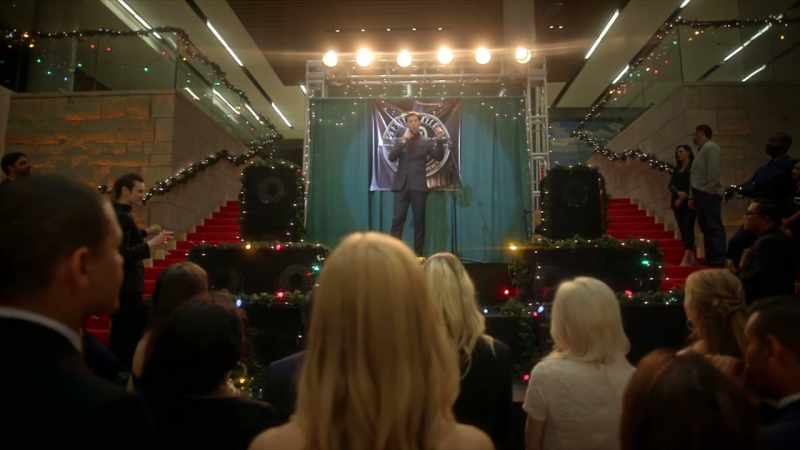 Now singing the Christmas classic 
