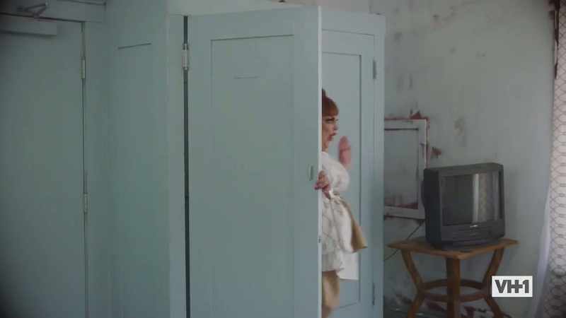 �� Now sissy that walk ♪