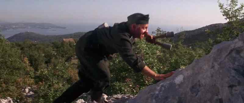 Now, stay right there, me buckos