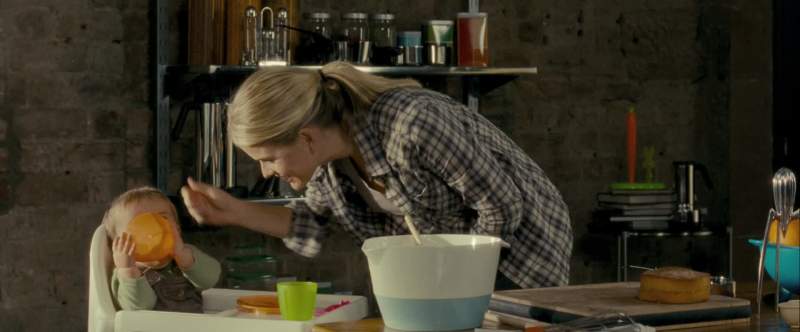 Now sweetie I may look like a simple cake baking