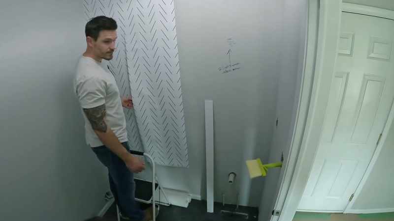Now that we decided we want that back shiplap in here