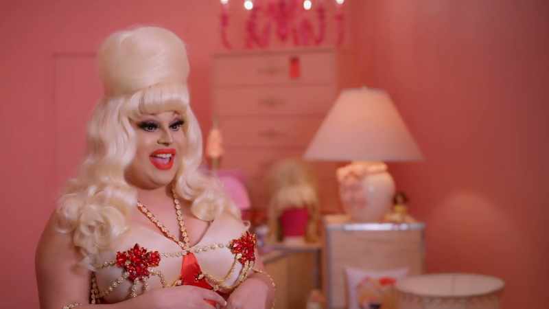 Now, Trixie thinks I'm actually here to help
