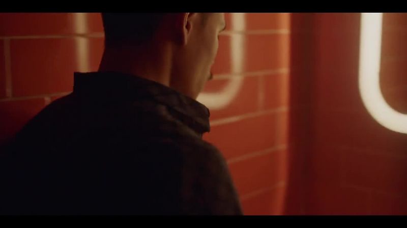 �� Now you're screamin' come and save me♪