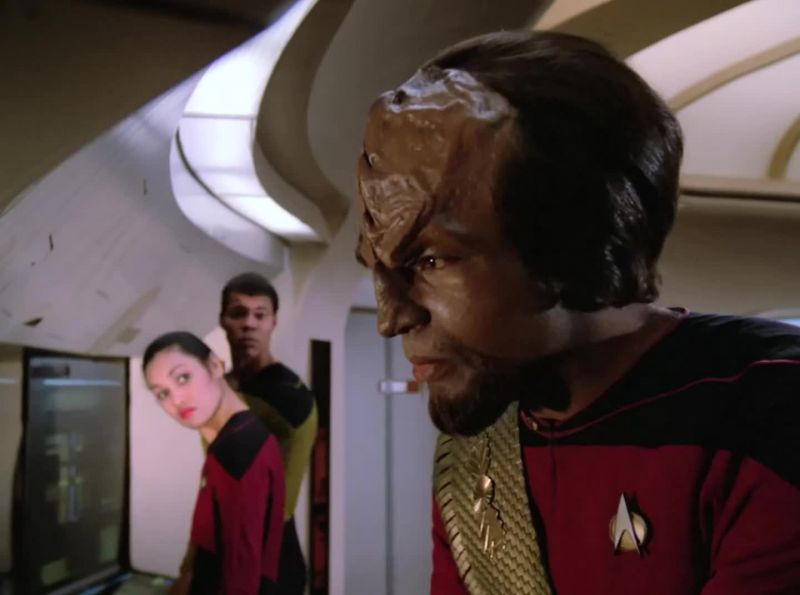 Number One, prepare an away team. - Data. Yar