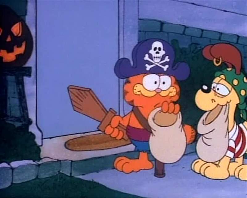 Observe carefully Odie