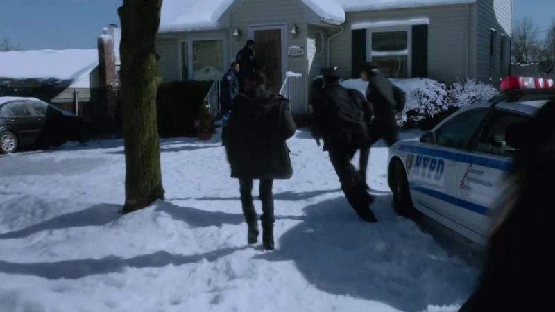 OFFICER: Get on the ground now!