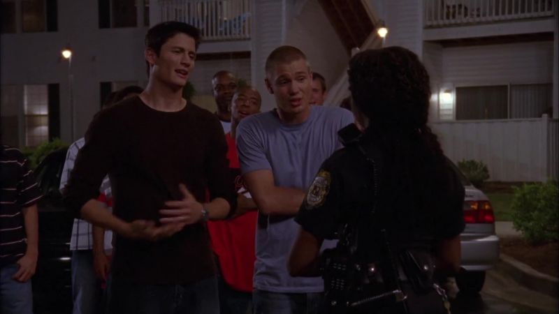 Officer, there's been a misunderstanding. -He thought you were a stripper