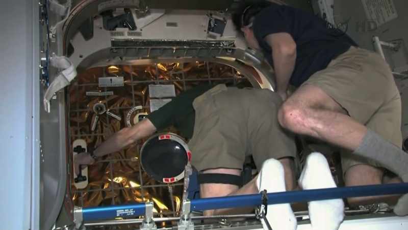 Official Hatch opening time for Space X Dragon spacecraft
