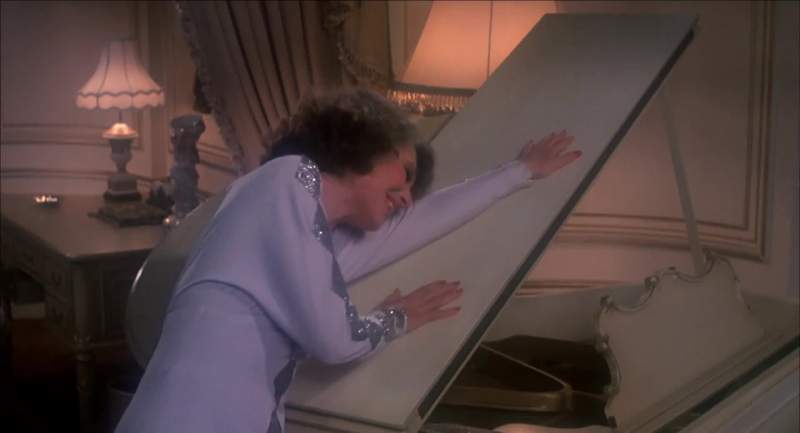 Oh a piano