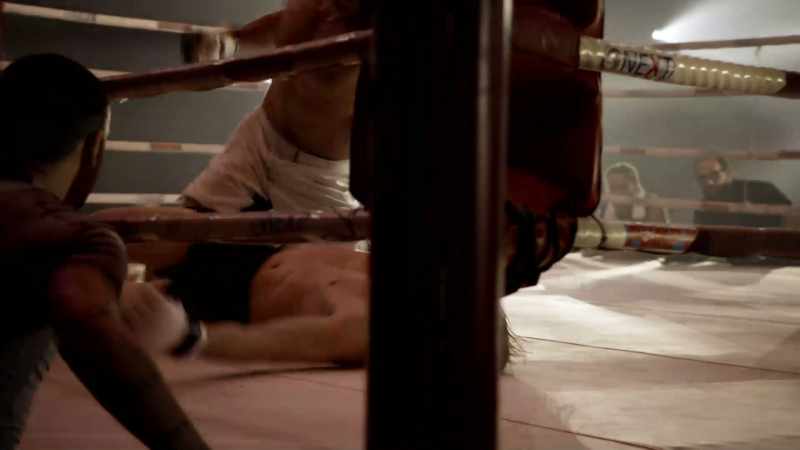 Oh, and Baylor frees himself, clenches, just missed Sutherland