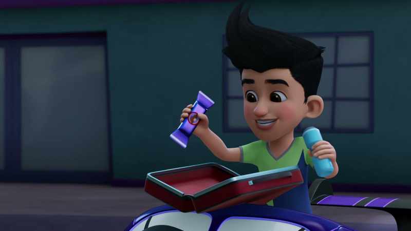 Oh, boo-ya! Snacks and oil shakes!