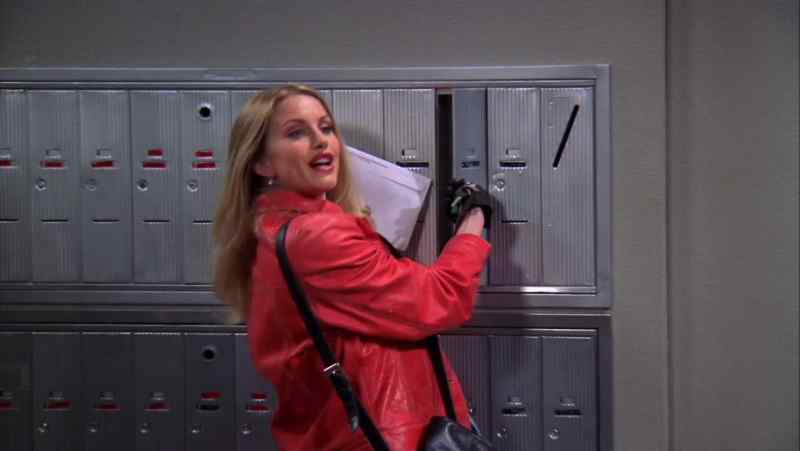 Oh, c-could you hold the elevator, please?