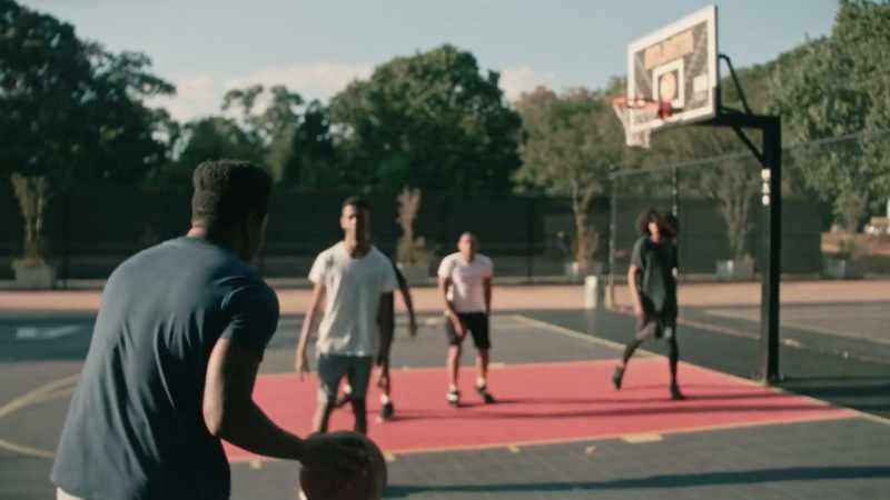 �� Oh, catch me balling like I'm Mike J ♪