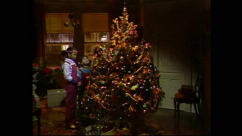 * Oh Christmas tree oh Christmas tree *