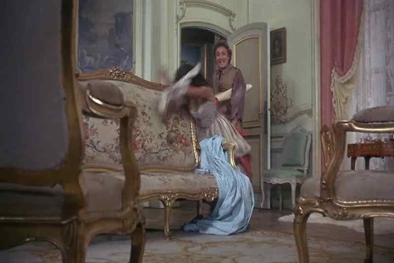 Oh, Claude, you've come back! - Swine!