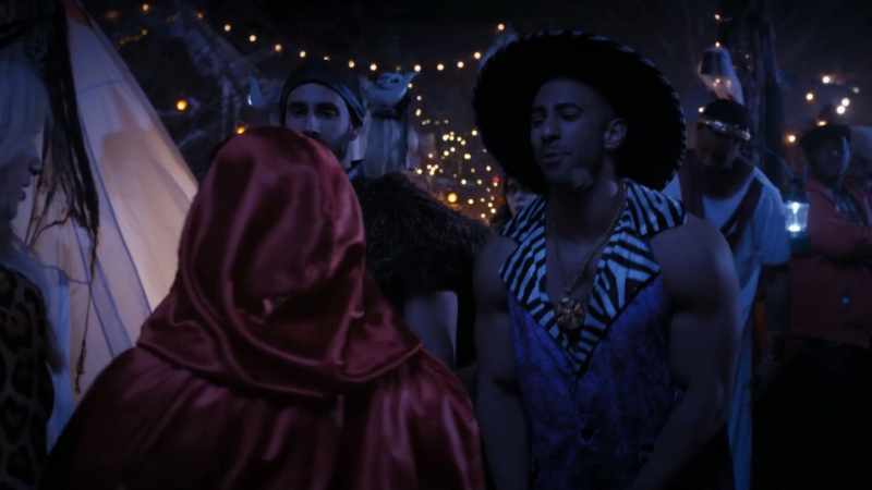 Oh, come on! This is an underground party, baby